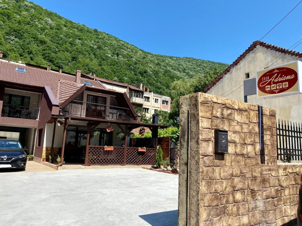 Hotel Casa Adriana Băile Herculane Exteriér fotografie