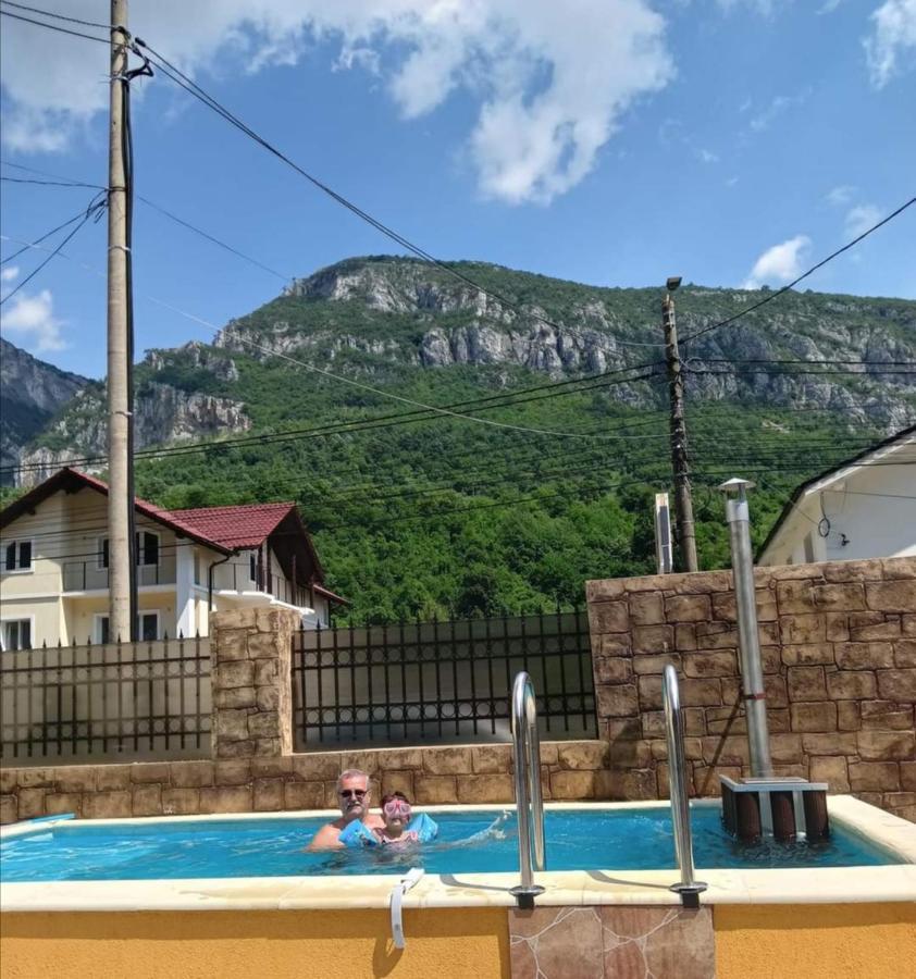 Hotel Casa Adriana Băile Herculane Exteriér fotografie